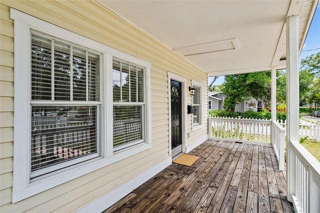 6601 N WELLINGTON AVENUE, Tampa, FL 33604