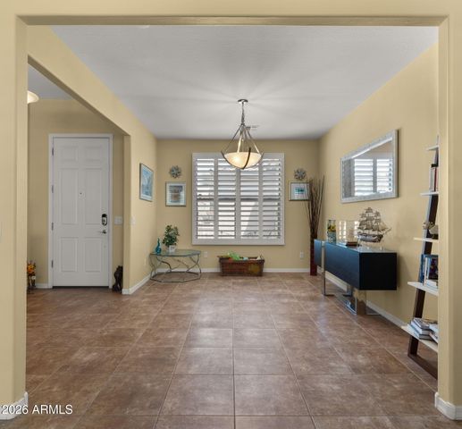 2407 W MAYA Way, Phoenix, AZ 85085