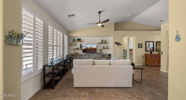2407 W MAYA Way, Phoenix, AZ 85085