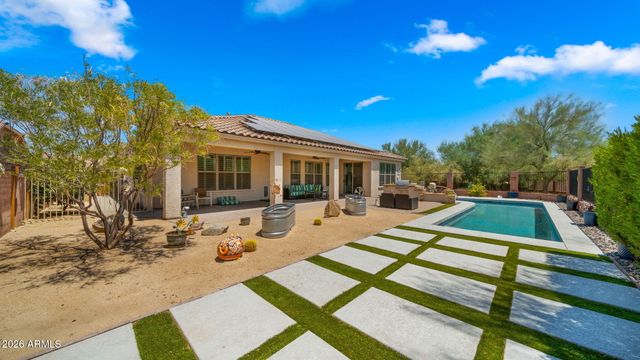 2407 W MAYA Way, Phoenix, AZ 85085