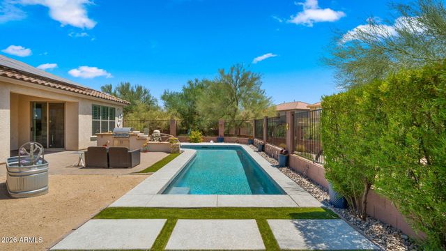 2407 W MAYA Way, Phoenix, AZ 85085