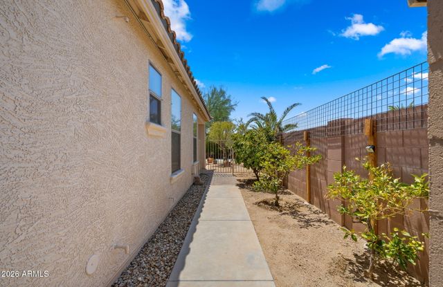 2407 W MAYA Way, Phoenix, AZ 85085
