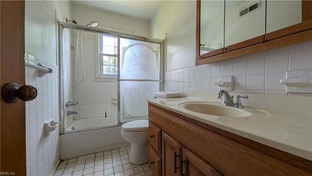 6112 Partridge DR, Virginia Beach, VA 23464