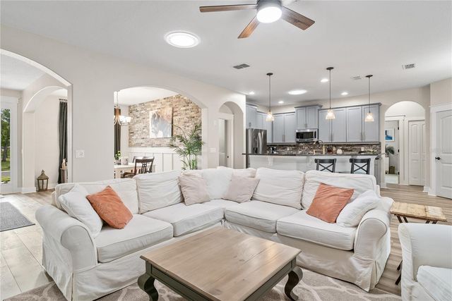 615 LAKE COVE POINTE CIRCLE, Winter Garden, FL 34787