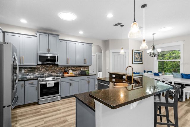 615 LAKE COVE POINTE CIRCLE, Winter Garden, FL 34787