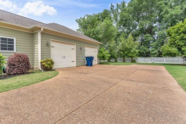 1070 WOODBRIDGE RD, Somerville, TN 38068