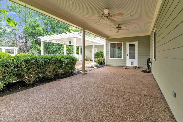 1070 WOODBRIDGE RD, Somerville, TN 38068