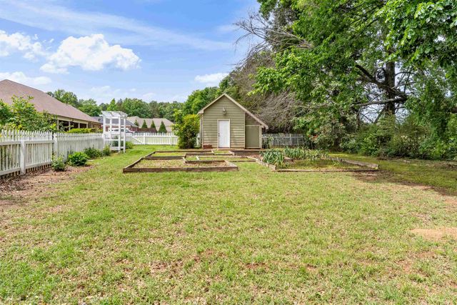 1070 WOODBRIDGE RD, Somerville, TN 38068