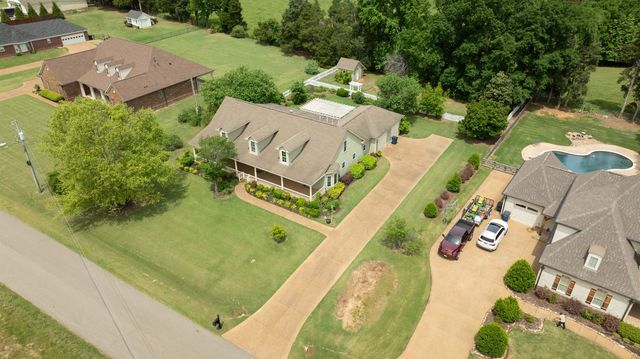 1070 WOODBRIDGE RD, Somerville, TN 38068