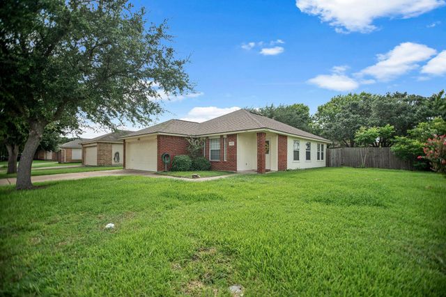 314 Rouen Drive, Port Lavaca, TX 77979