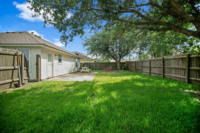314 Rouen Drive, Port Lavaca, TX 77979