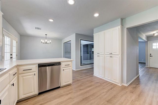 1509 Davinbrook Drive, Norman, OK 73072