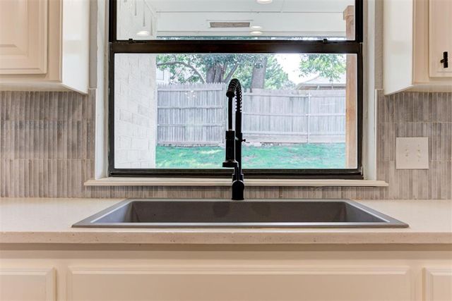 1509 Davinbrook Drive, Norman, OK 73072