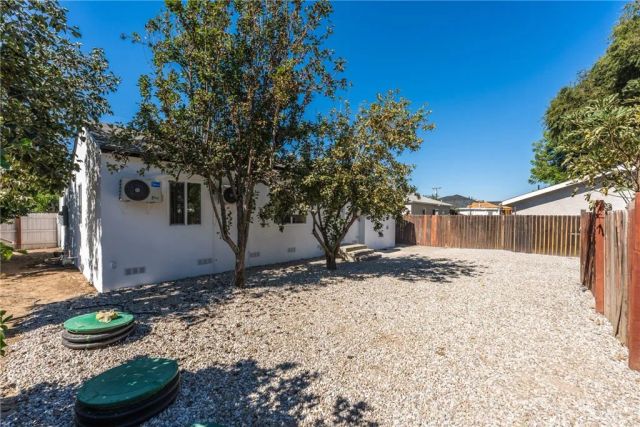 25860 Miramonte, Redlands, CA 92373
