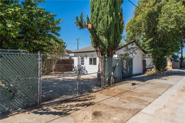 25860 Miramonte, Redlands, CA 92373