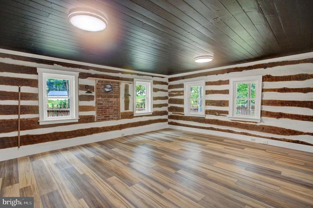 1981 RIDGE RD, Wellsville, PA 17365