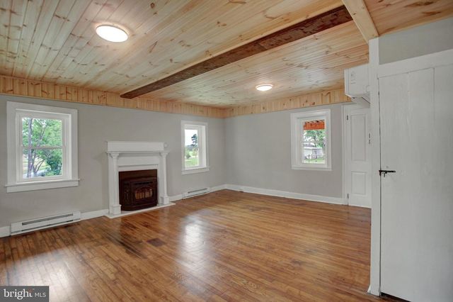 1981 RIDGE RD, Wellsville, PA 17365