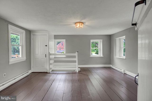 1981 RIDGE RD, Wellsville, PA 17365