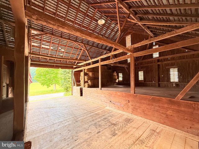 1981 RIDGE RD, Wellsville, PA 17365