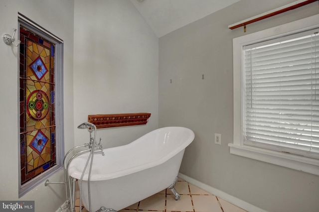 1981 RIDGE RD, Wellsville, PA 17365