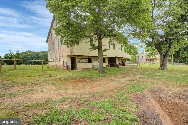 1981 RIDGE RD, Wellsville, PA 17365