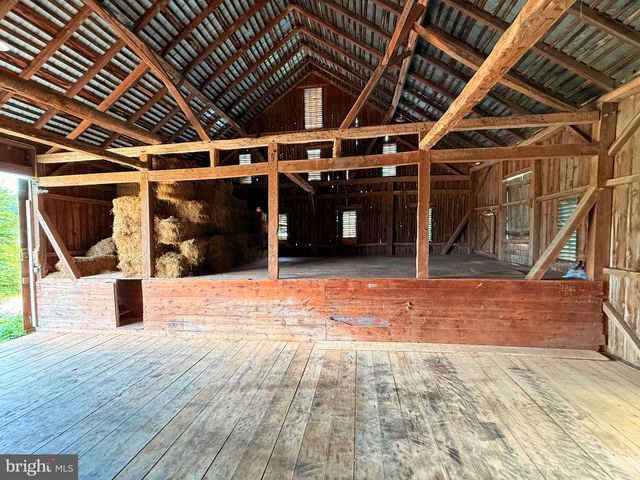 1981 RIDGE RD, Wellsville, PA 17365