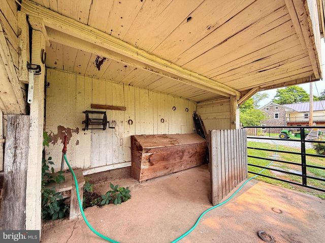 1981 RIDGE RD, Wellsville, PA 17365