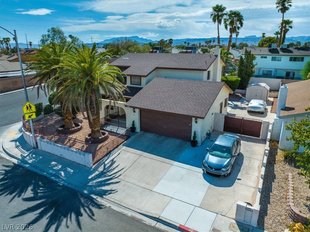 3885 Redwood Street, Las Vegas, NV 89103 — photo 4