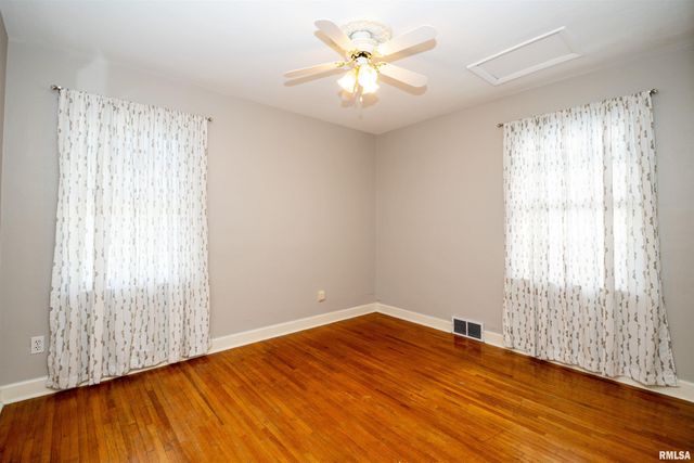 1020 E MAYWOOD Avenue, Peoria, IL 61603