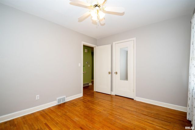 1020 E MAYWOOD Avenue, Peoria, IL 61603