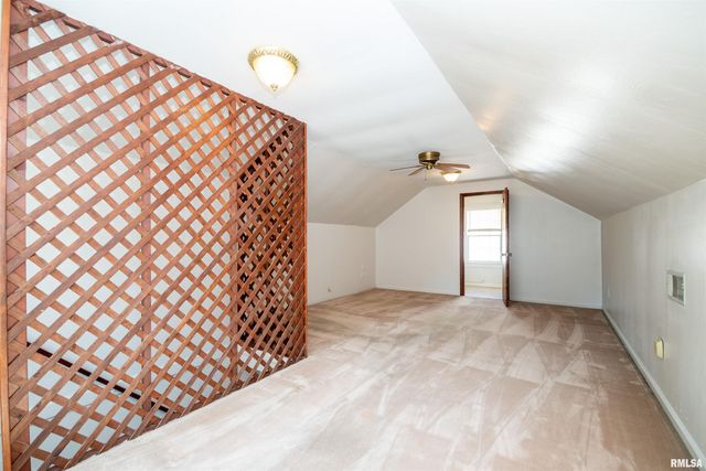 1020 E MAYWOOD Avenue, Peoria, IL 61603