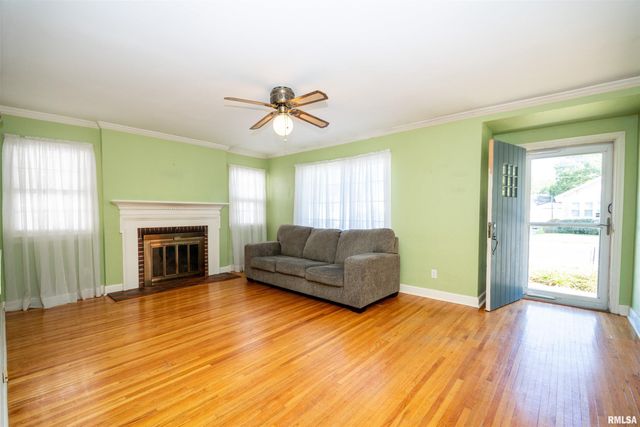 1020 E MAYWOOD Avenue, Peoria, IL 61603