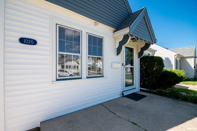 1020 E MAYWOOD Avenue, Peoria, IL 61603