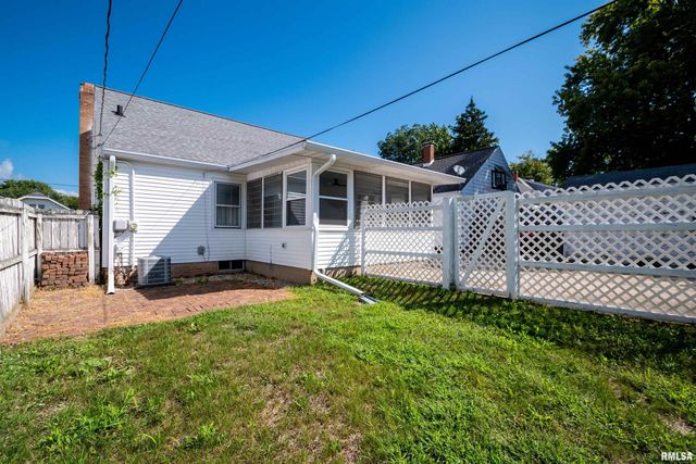 1020 E MAYWOOD Avenue, Peoria, IL 61603