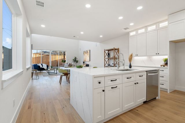 2348 Wycliff Avenue, Dallas, TX 75219