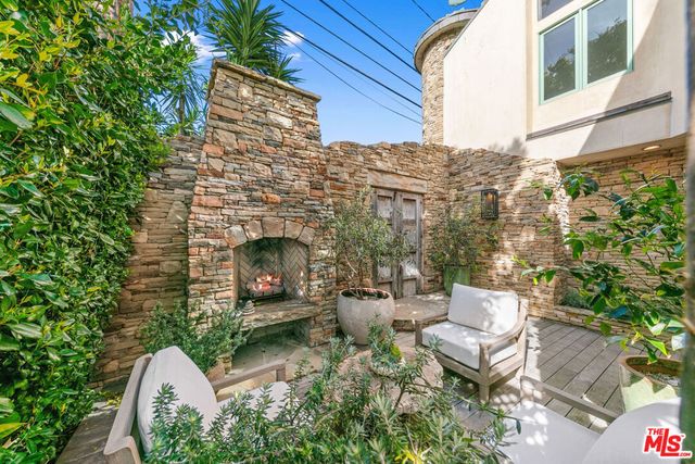 24920 Malibu Road, Malibu, CA 90265