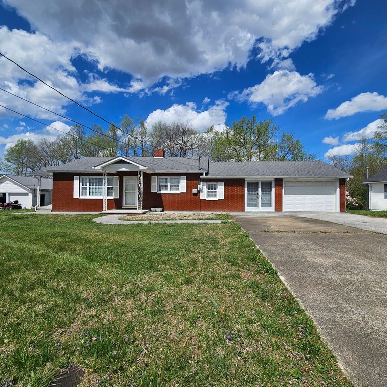92 Highland Park Drive, Williamsburg, KY 40769