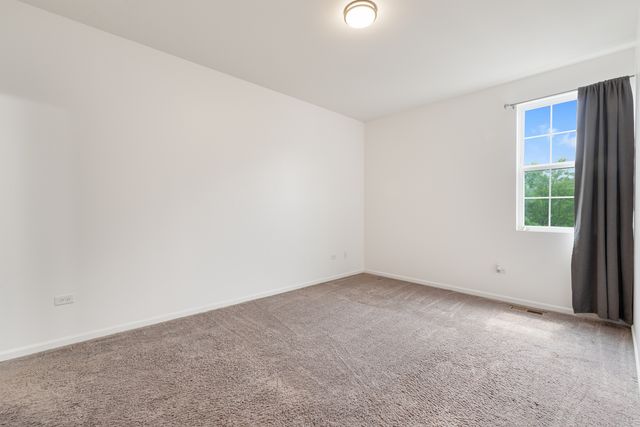 804 Four Seasons Boulevard 804, Aurora, IL 60504