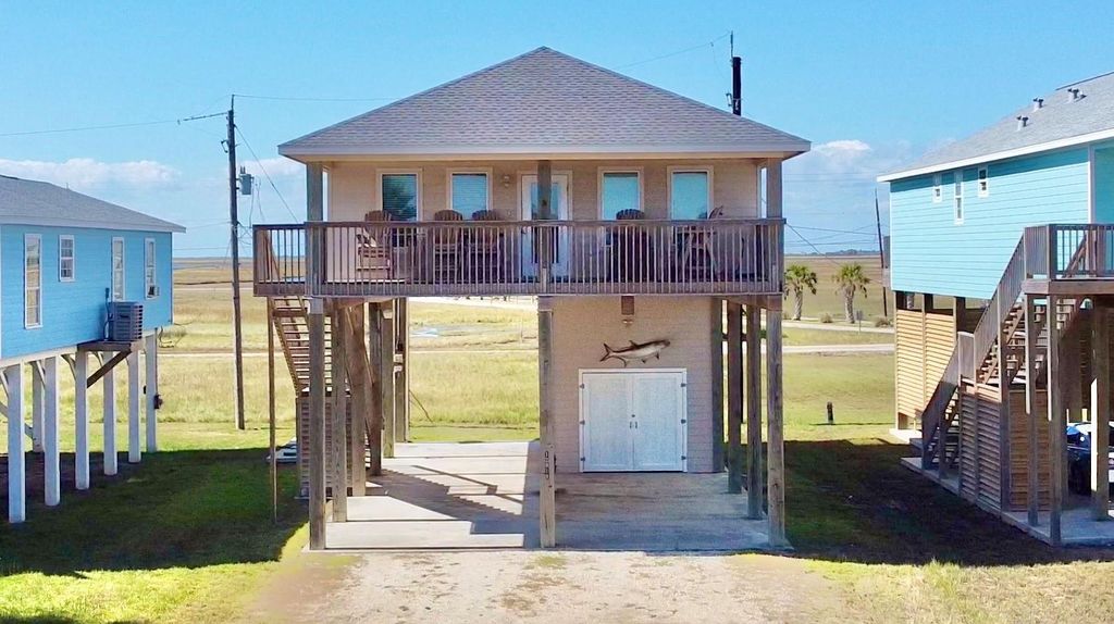 12919 Coronado Drive, Freeport, TX 77541