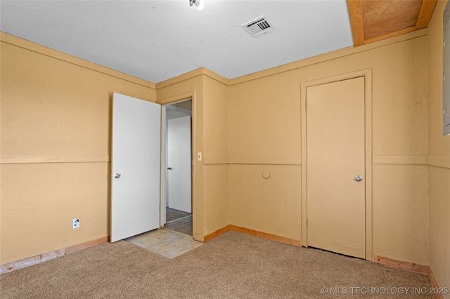 4271 Burnside, Davis, OK 73030