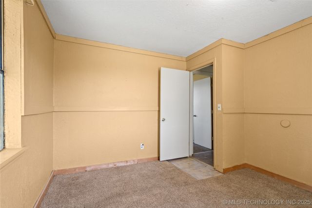 4271 Burnside, Davis, OK 73030