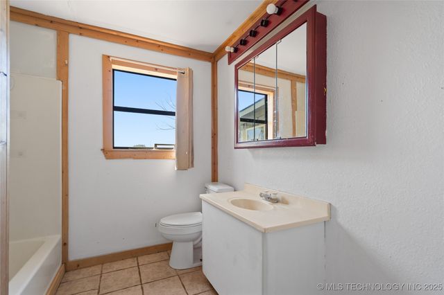 4271 Burnside, Davis, OK 73030