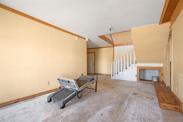 4271 Burnside, Davis, OK 73030