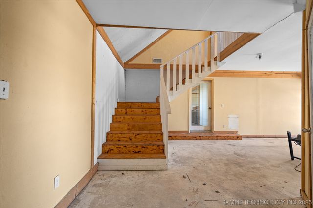 4271 Burnside, Davis, OK 73030