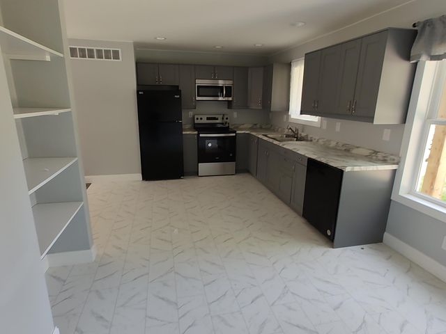 325 N Lincoln Street, City Of Bronson, MI 49028