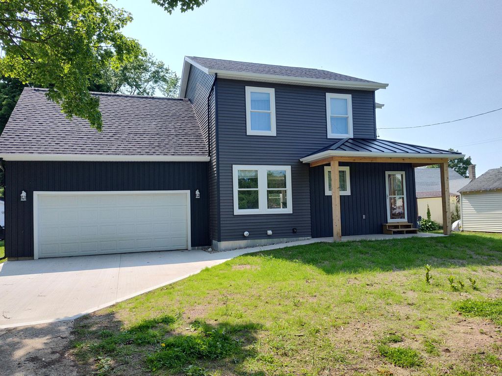 325 N Lincoln Street, City Of Bronson, MI 49028