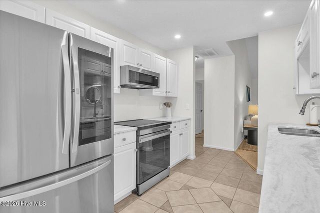 221 NE 60th Street, Oak Island, NC 28465