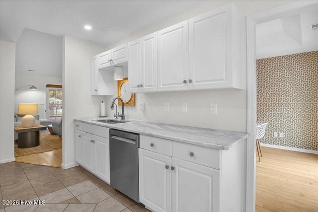 221 NE 60th Street, Oak Island, NC 28465