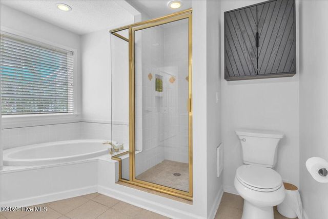 221 NE 60th Street, Oak Island, NC 28465