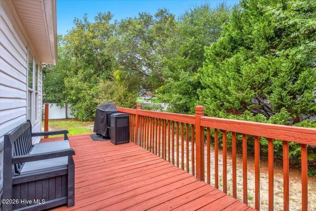 221 NE 60th Street, Oak Island, NC 28465